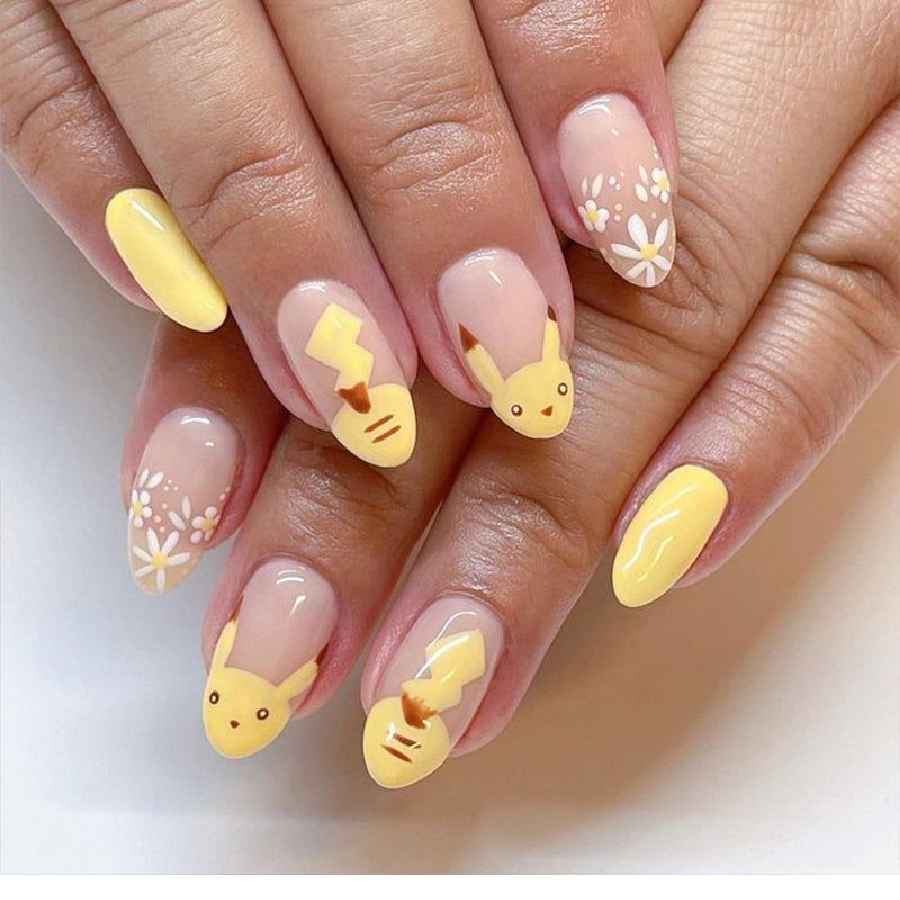 Mau-nail-nhan-vat-Pikachu-mau-vang.