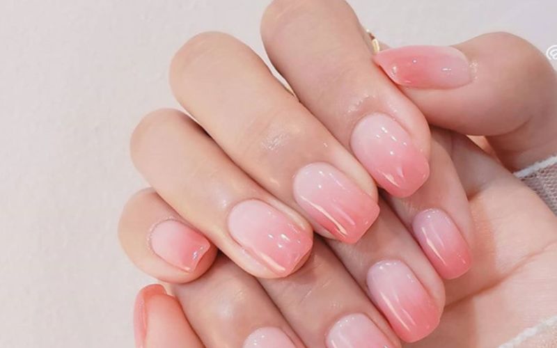 Nail Hồng Đào Ombre