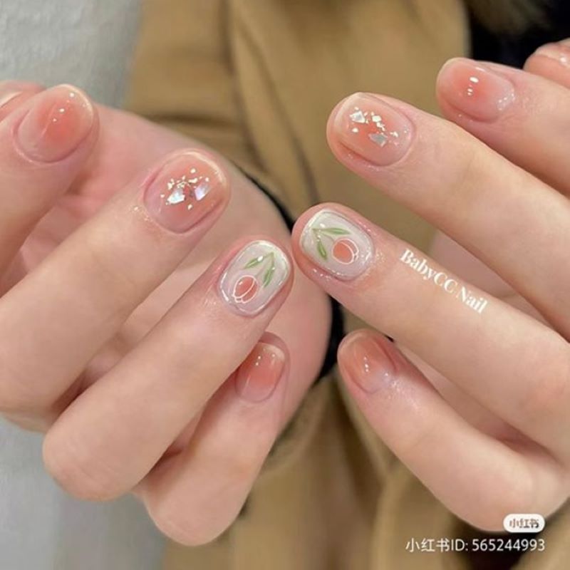 Kiểu nail hoa tulip nhẹ nhàng nàng thơ