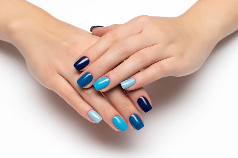 Phong cách hiện đại, sự quyến rũ của nail trơn nhiều màu