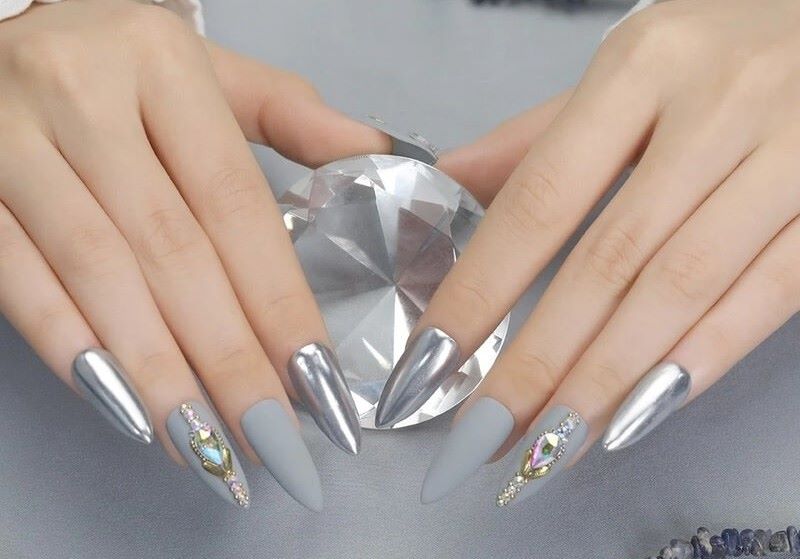 Mẫu nail tráng gương đẹp