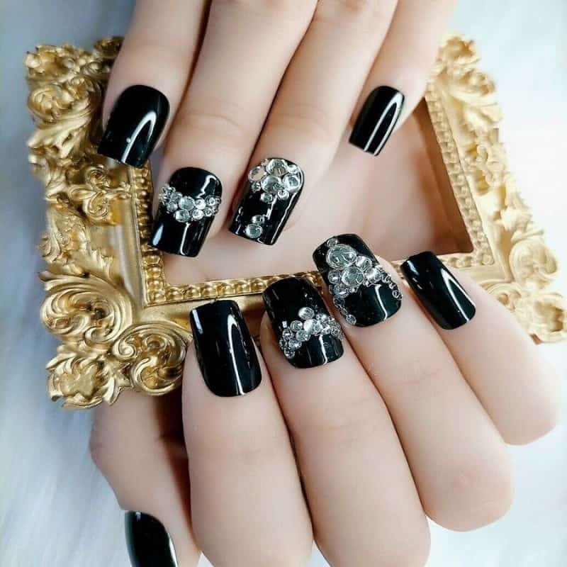 mau nail den trang4 1