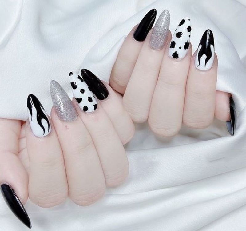 mẫu nail móng dài chấm bi màu đen trắng đơn giản